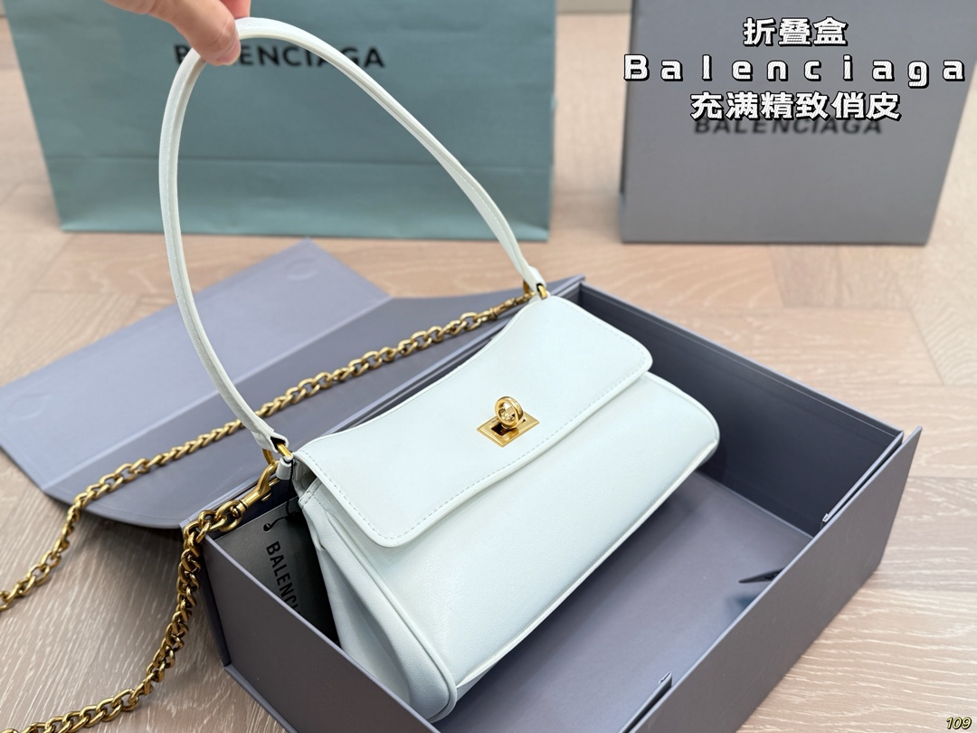 Balenciaga Shoulder Bag Ladies' Favorite