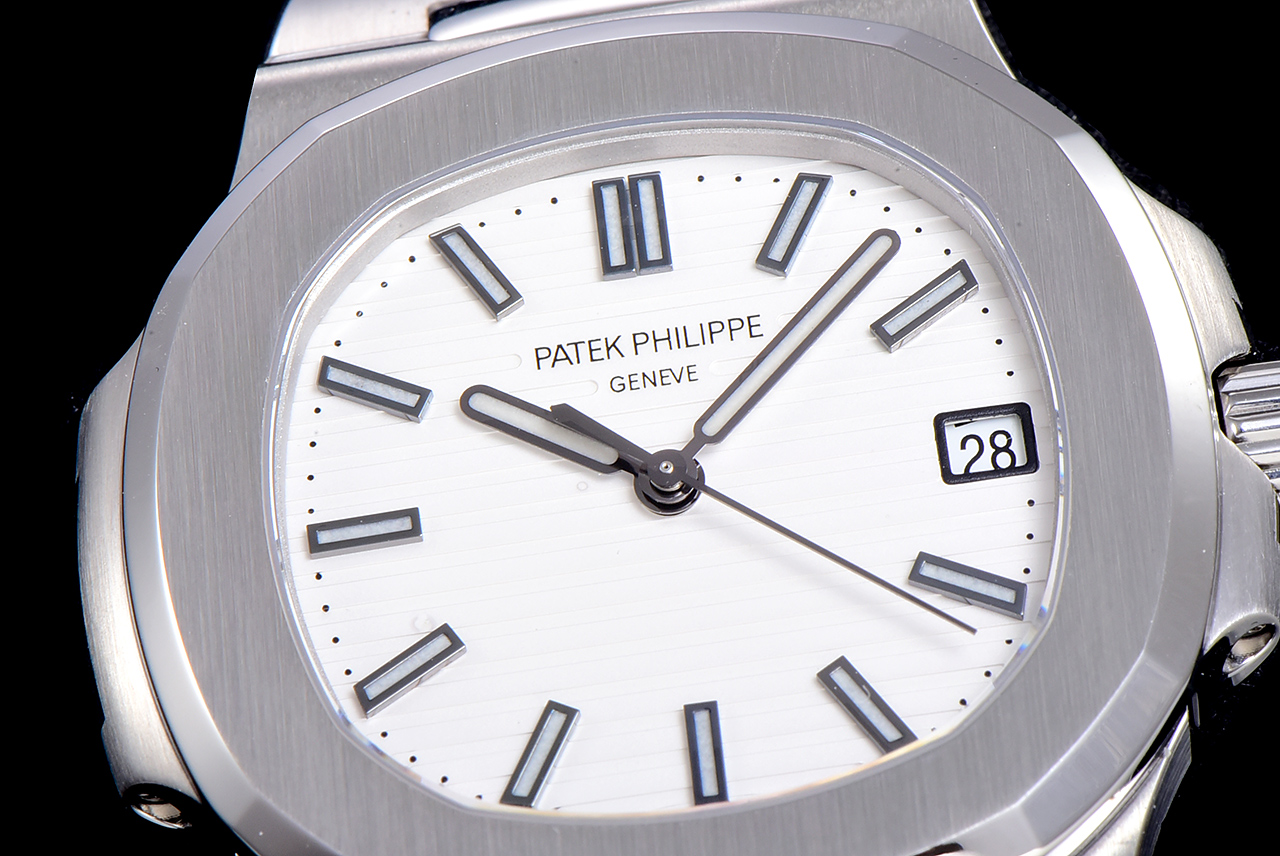 PATEK PHILIPPE NAUTILUS 5711 40mm