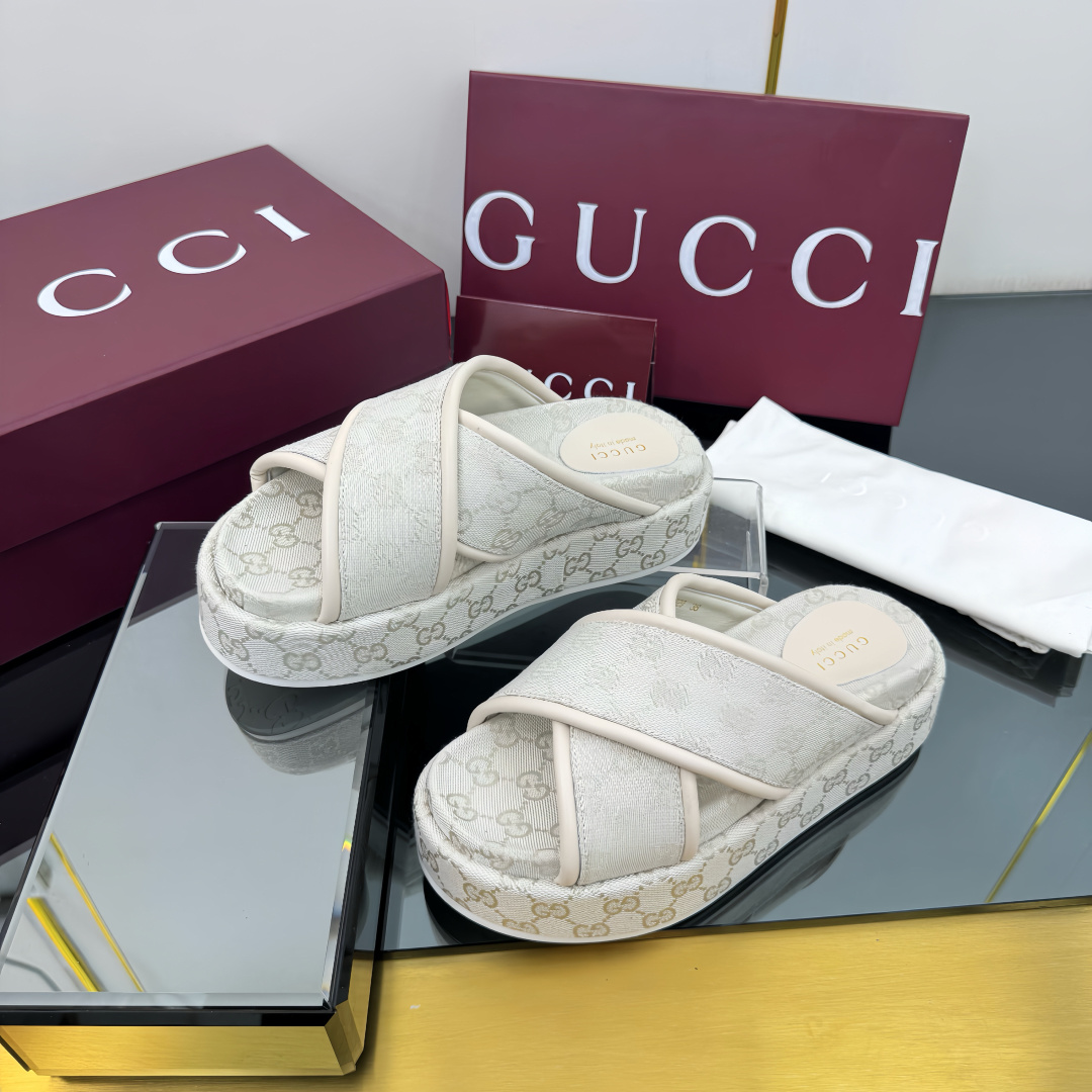 Gucci Shoes GG Cross Canvas Thick Bottom Lover's Slippers with Love