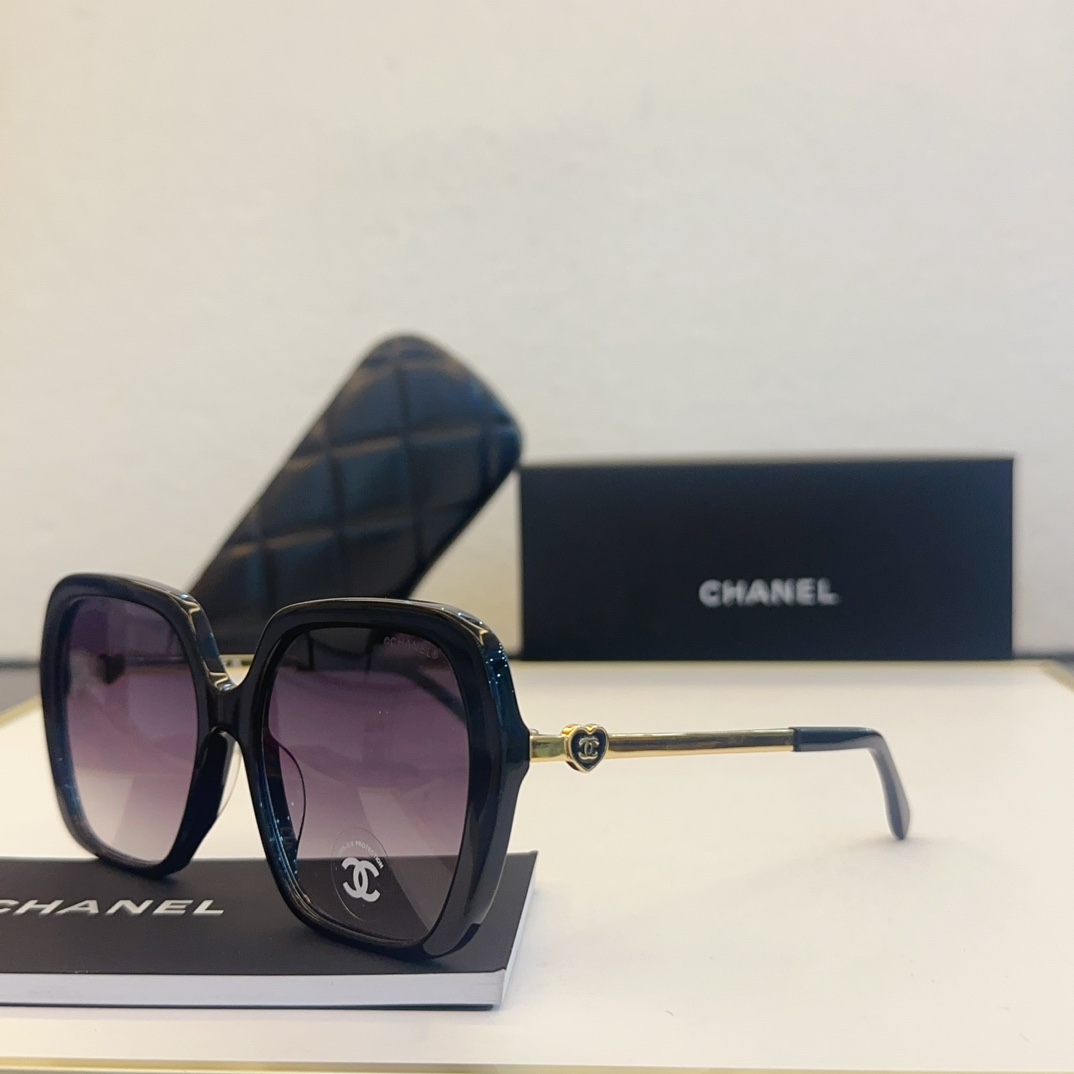 Chanel Sunglasses CH5521 SM051