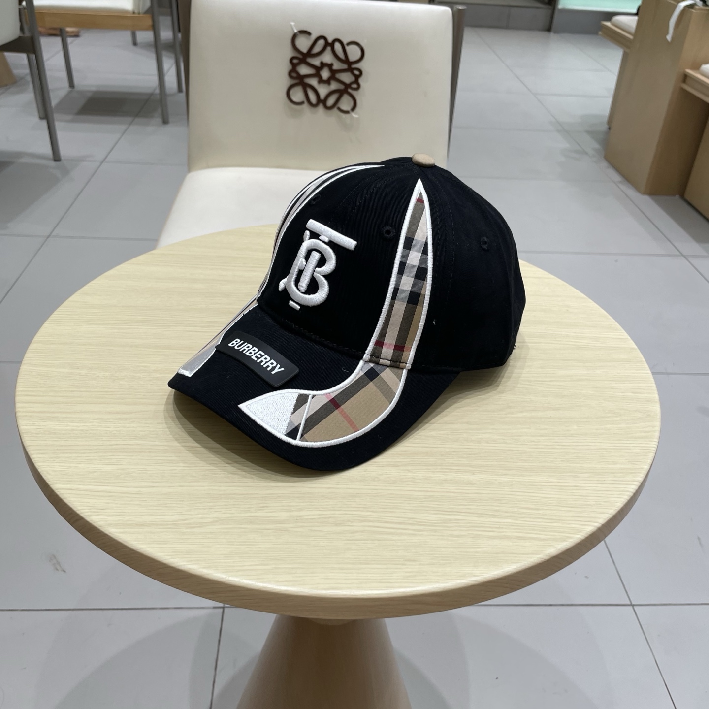 Burberry Hat Appliqué 3d Embroidered Baseball Cap Accessories
