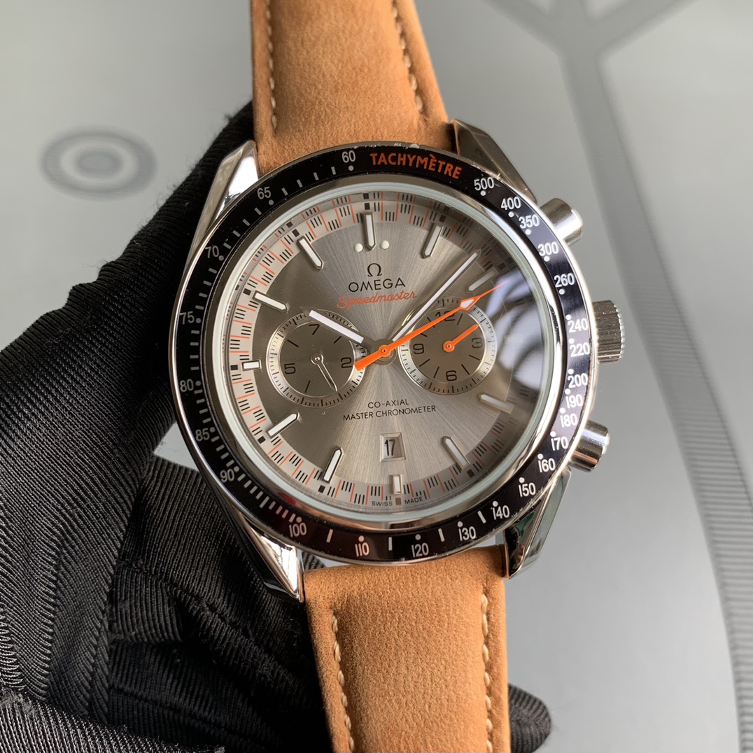 OMEGA Speedmaster 44mm
