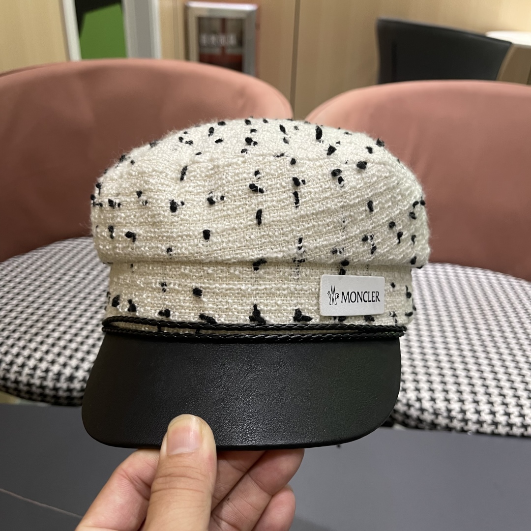 Moncler Hat Painter'S Beret Accessories