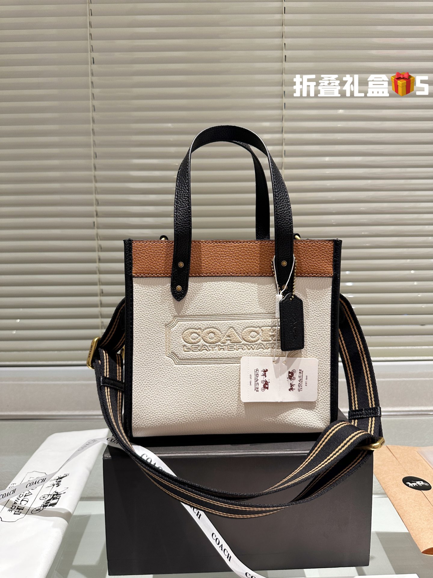 COACH FIELD Tote 010 LLS571 22cm