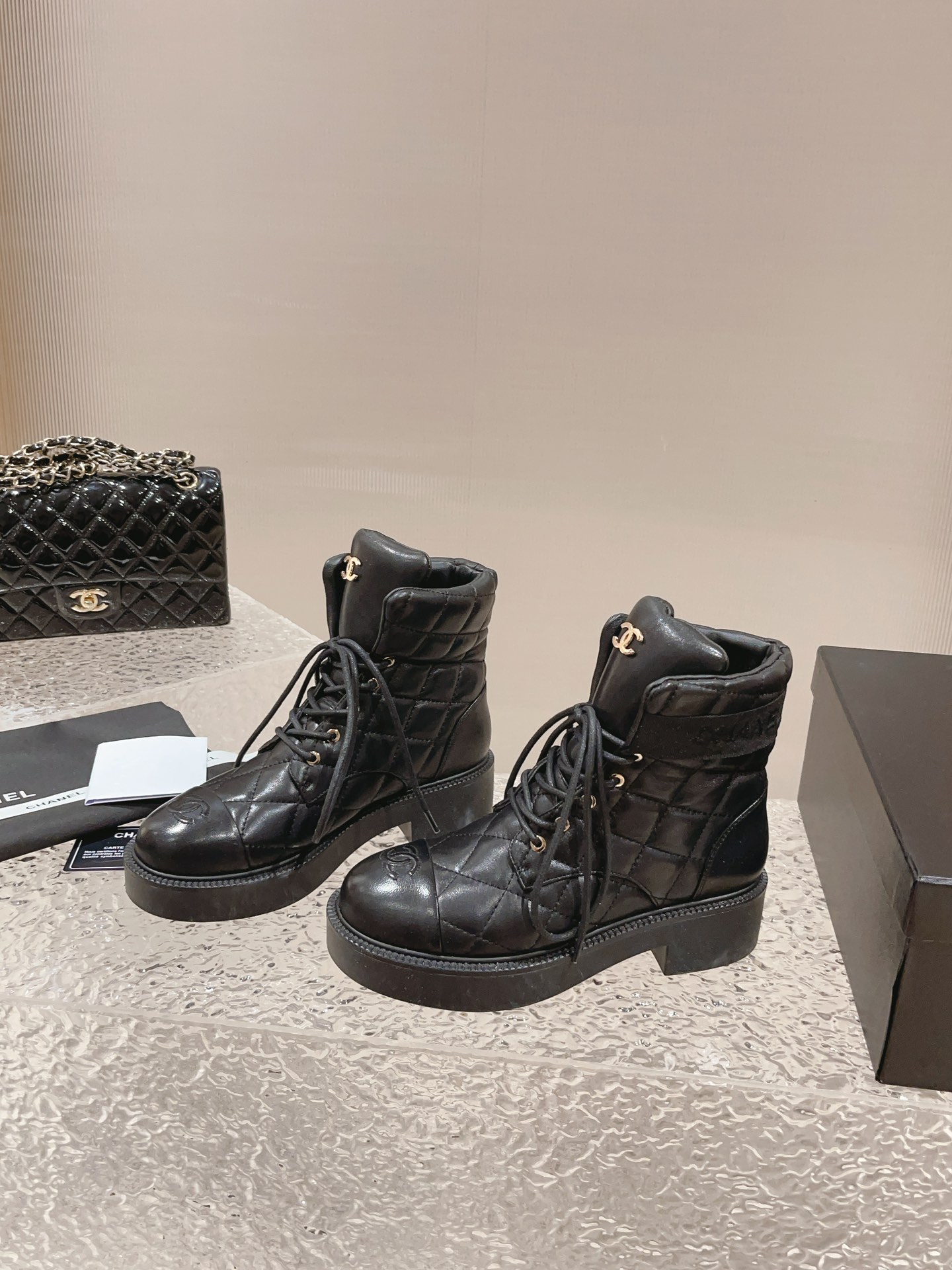 Chanel 012 boots XM073