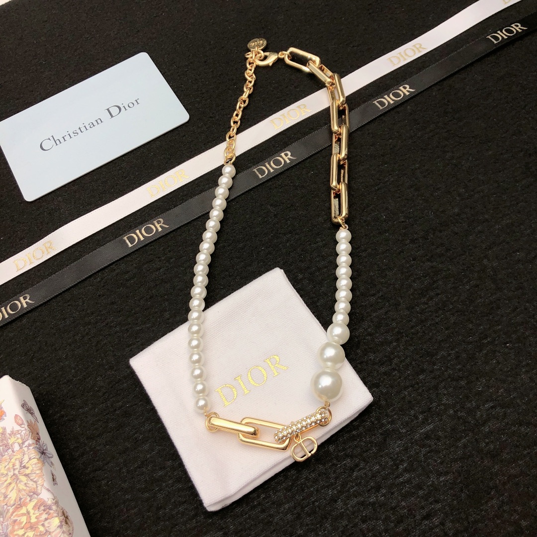 Dior Jewelry Necklace Temperament personality CD pearl necklace