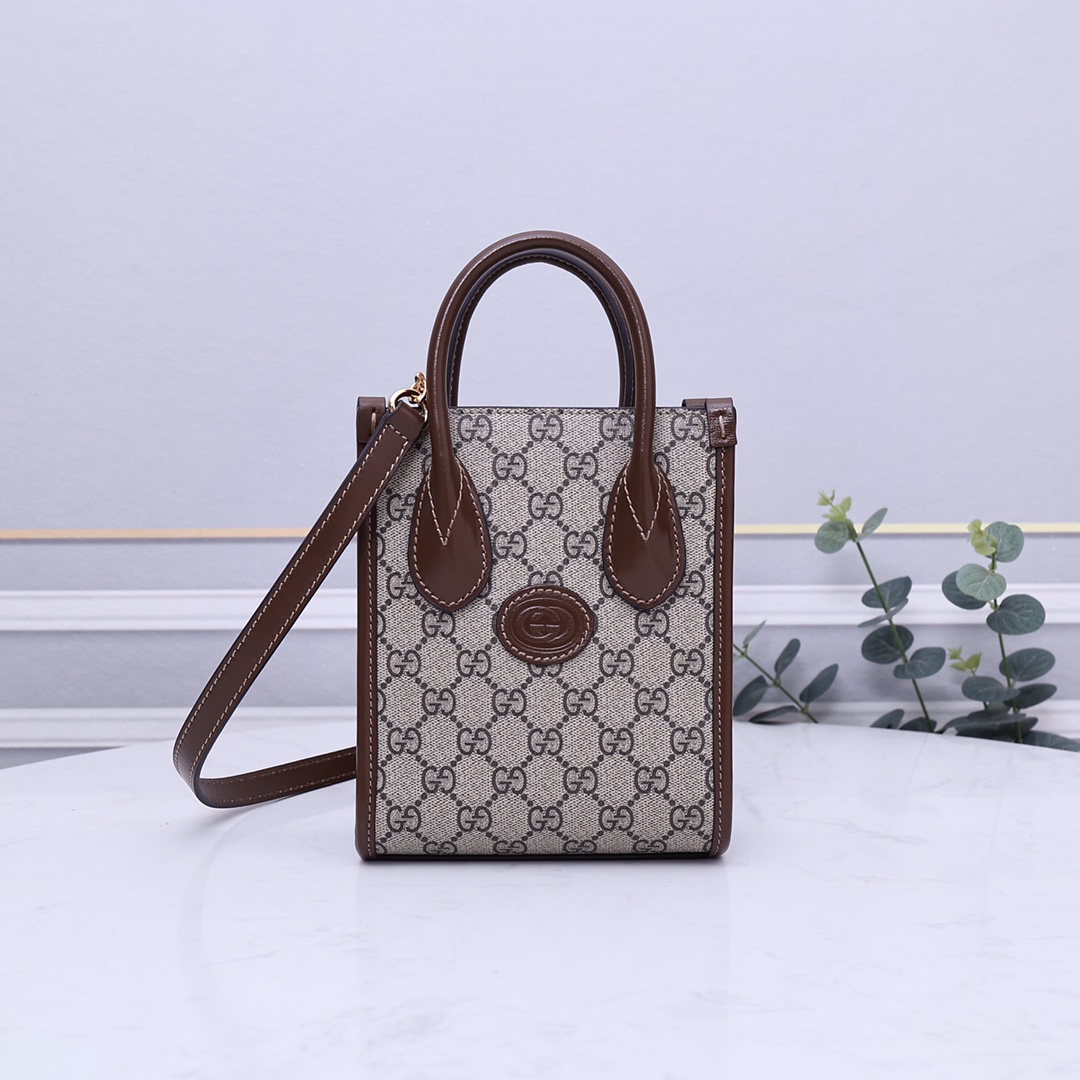 GUCCI Mini tote bag with Interlocking G 671623