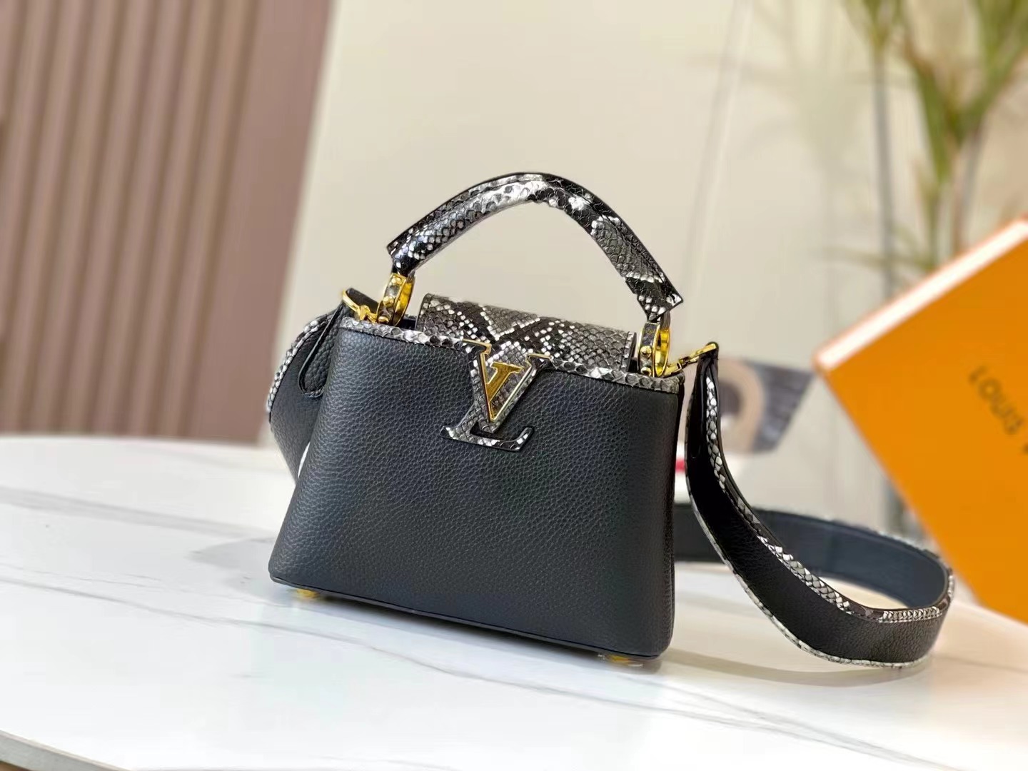 LV Capucines Bag M95508 M95509 LM012032 21-27cm