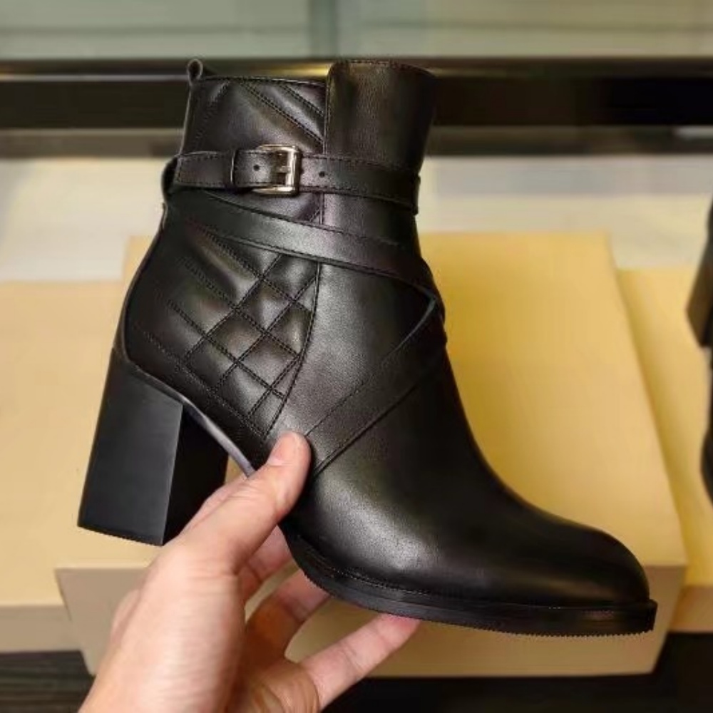 Burberry Shoes Boots Leather 10.5CM