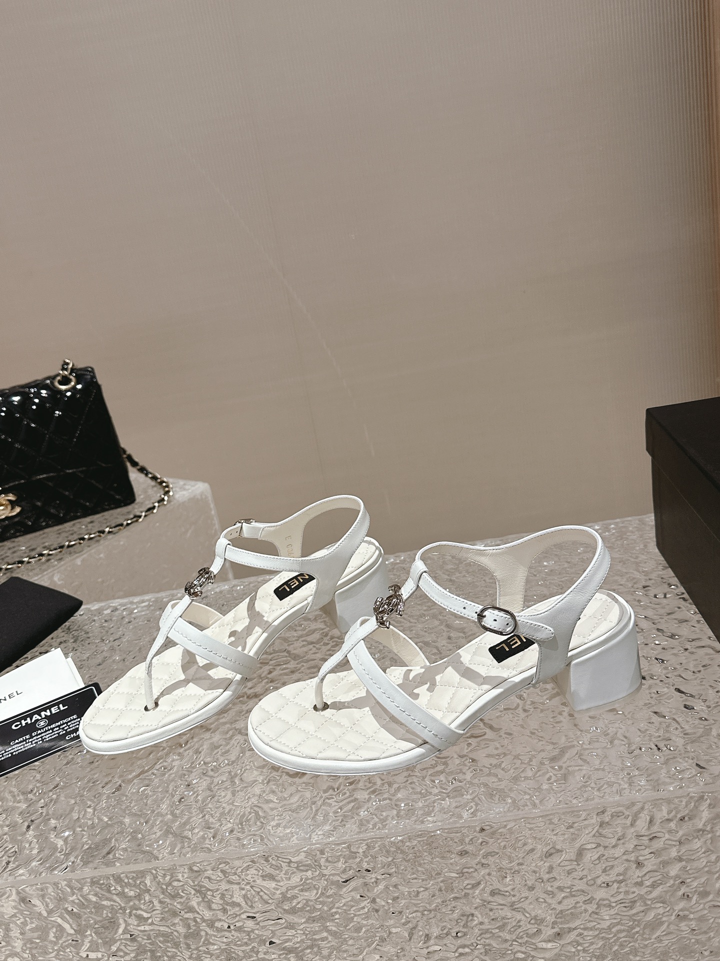 Chanel shoes 034 XM092