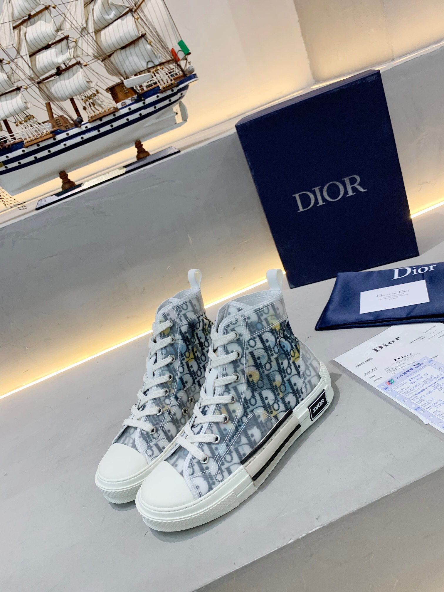 Dior&Kaws帆布鞋072