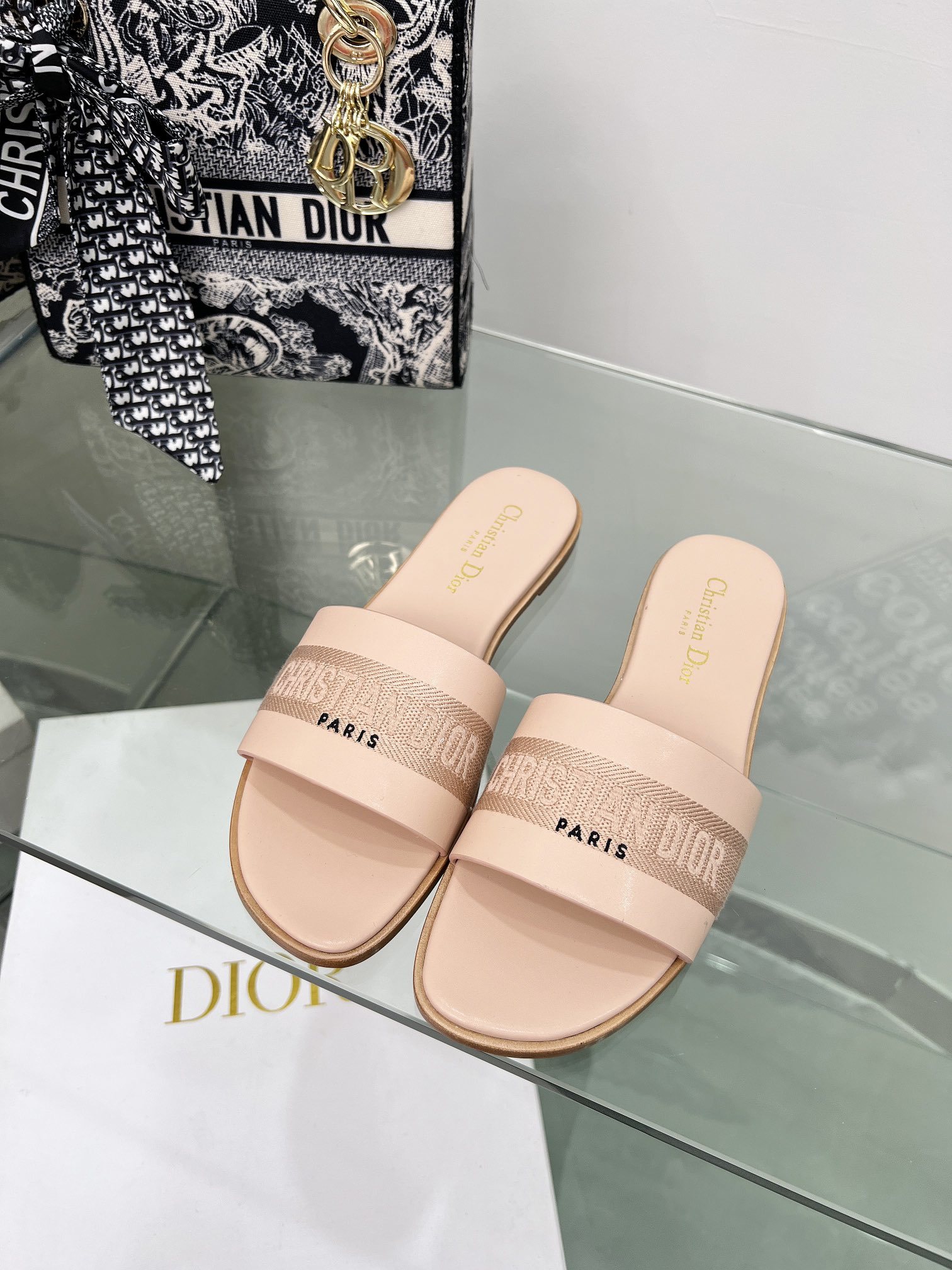 Dior Shoes CD letter embroidered flat slippers