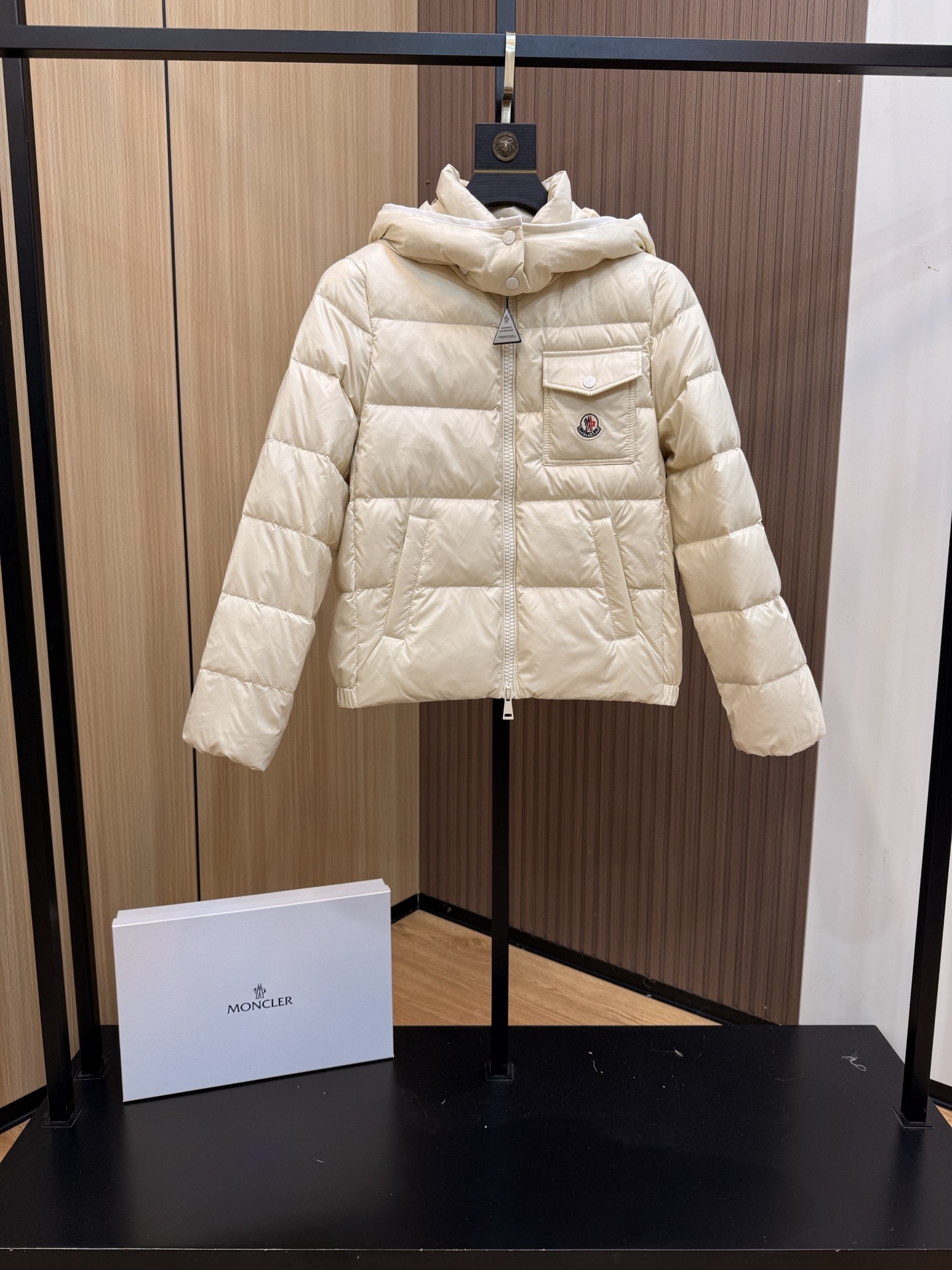 Moncler Down Jacket Ladies' Favorite Clothes Andro