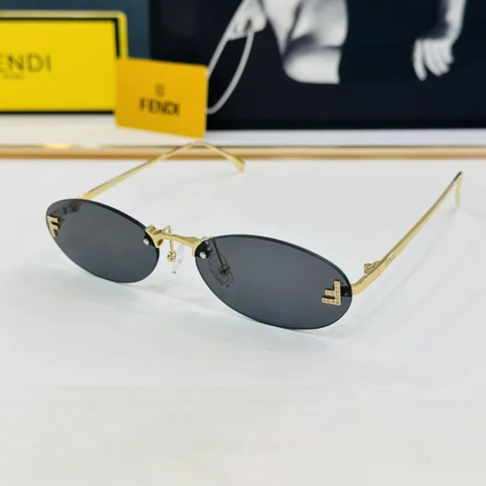 Fendi Sunglasses FE40046S SM021