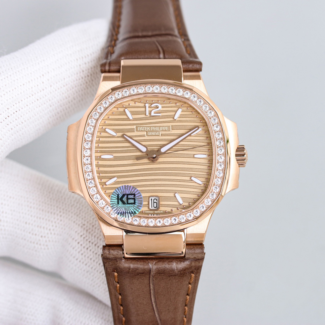 PATEK PHILIPPE NAUTILUS 7118 35.2mm