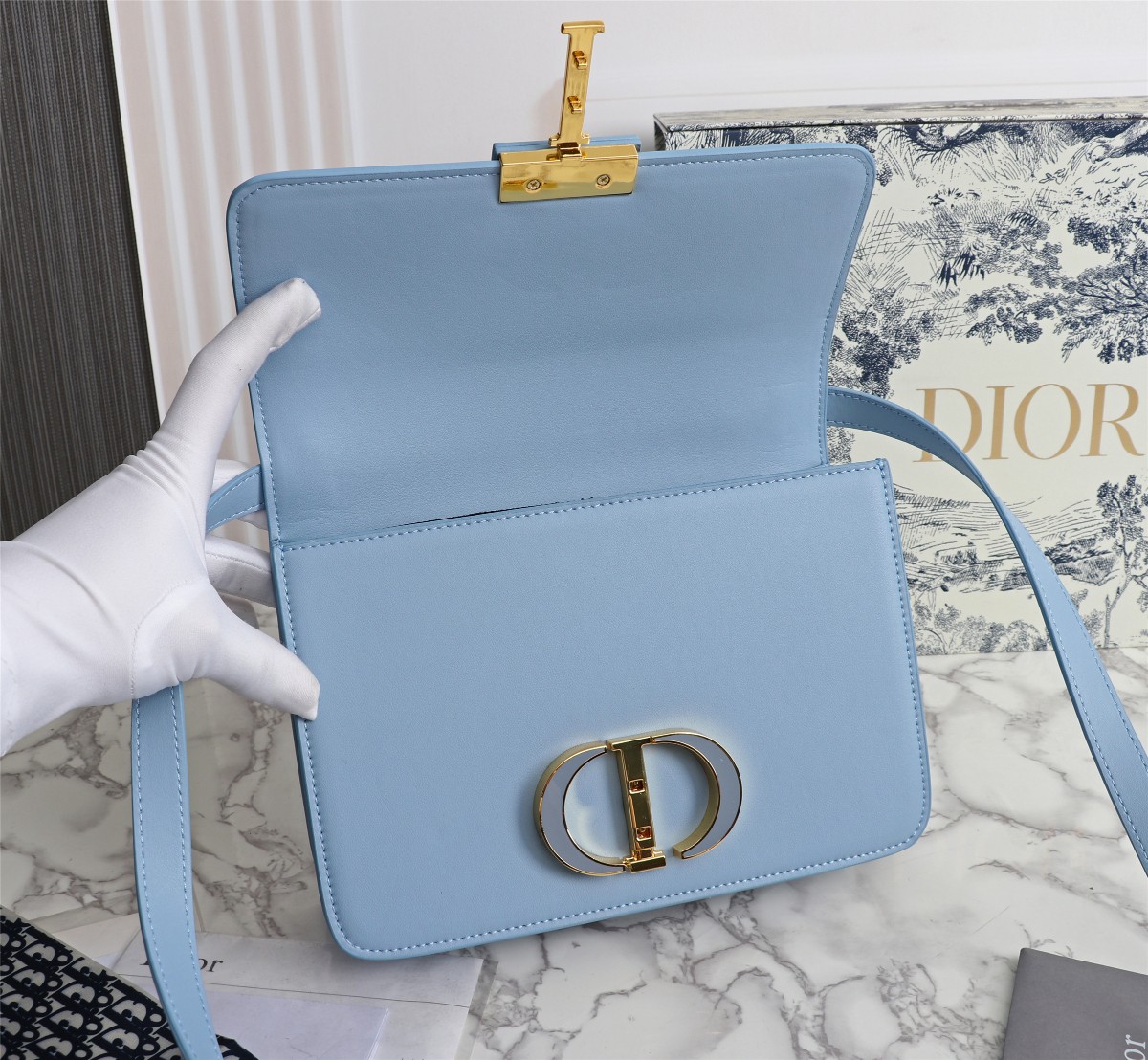 30 Montaigne Bag Brown CD-1001 XB081 24cm