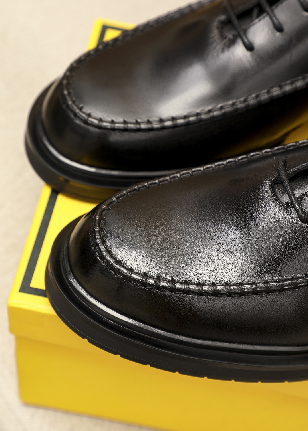 Fendi Shoes Leather Shoes