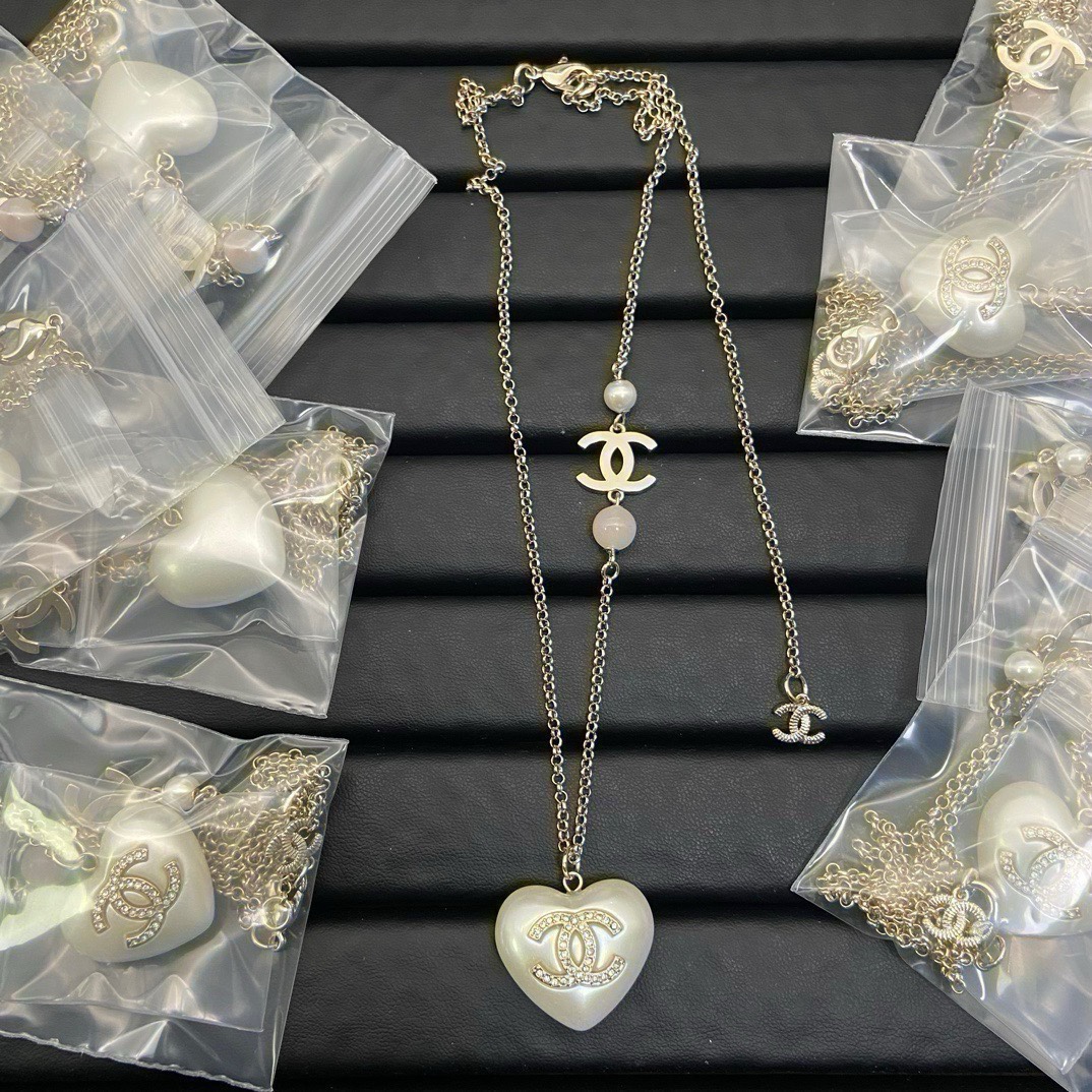 Chanel Necklace 037