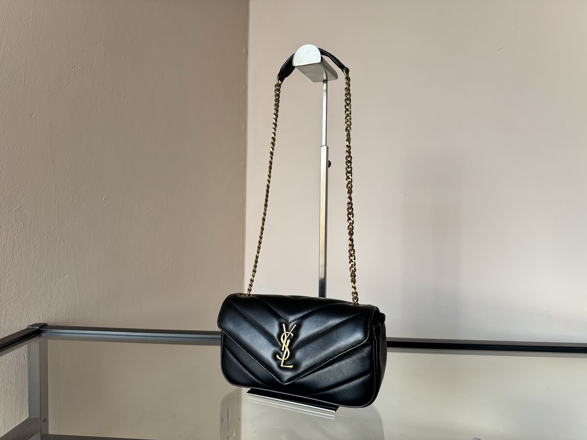 Saint Laurent Shoulder Bag Ladies' Favorite Loulou