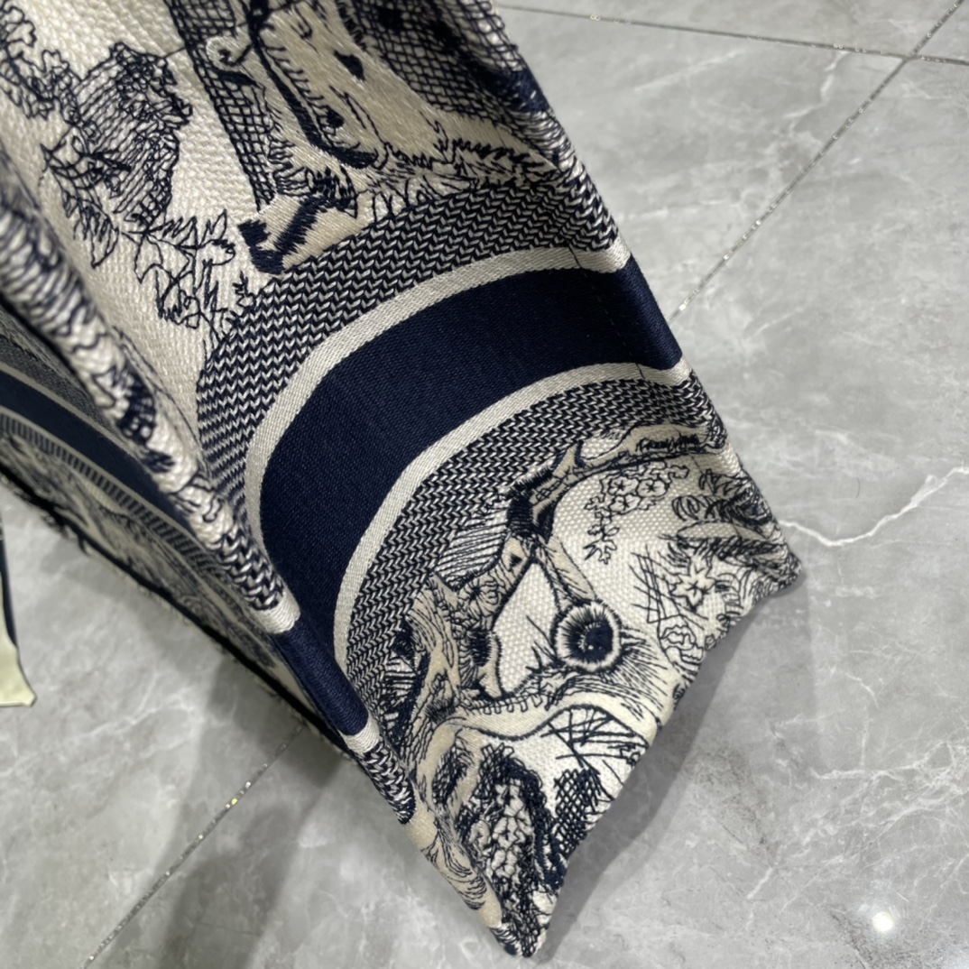 10A + top quality Medium Dior Book Tote 0175 XB022 36cm