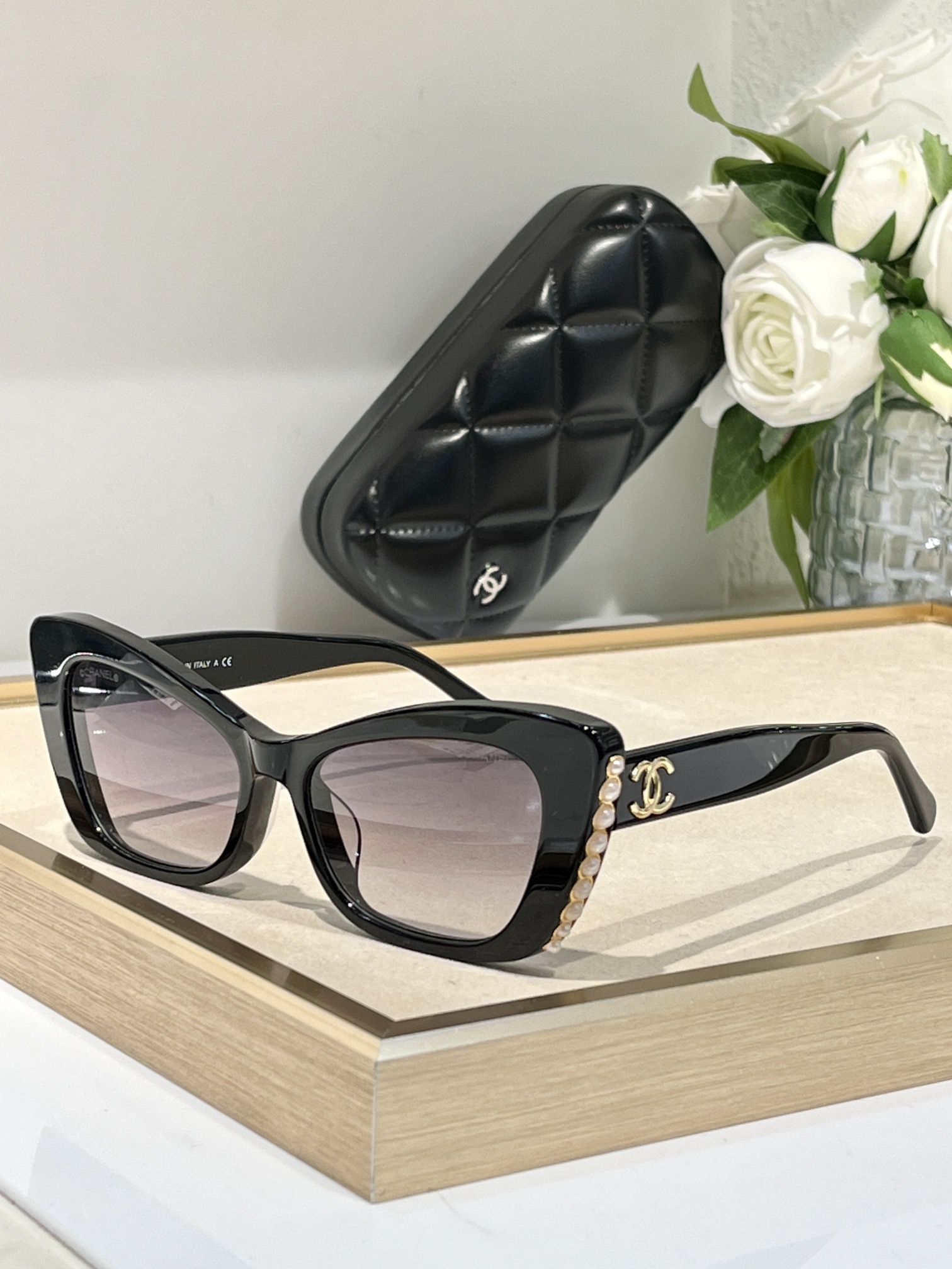 Chanel Sunglasses 5481HA SM051
