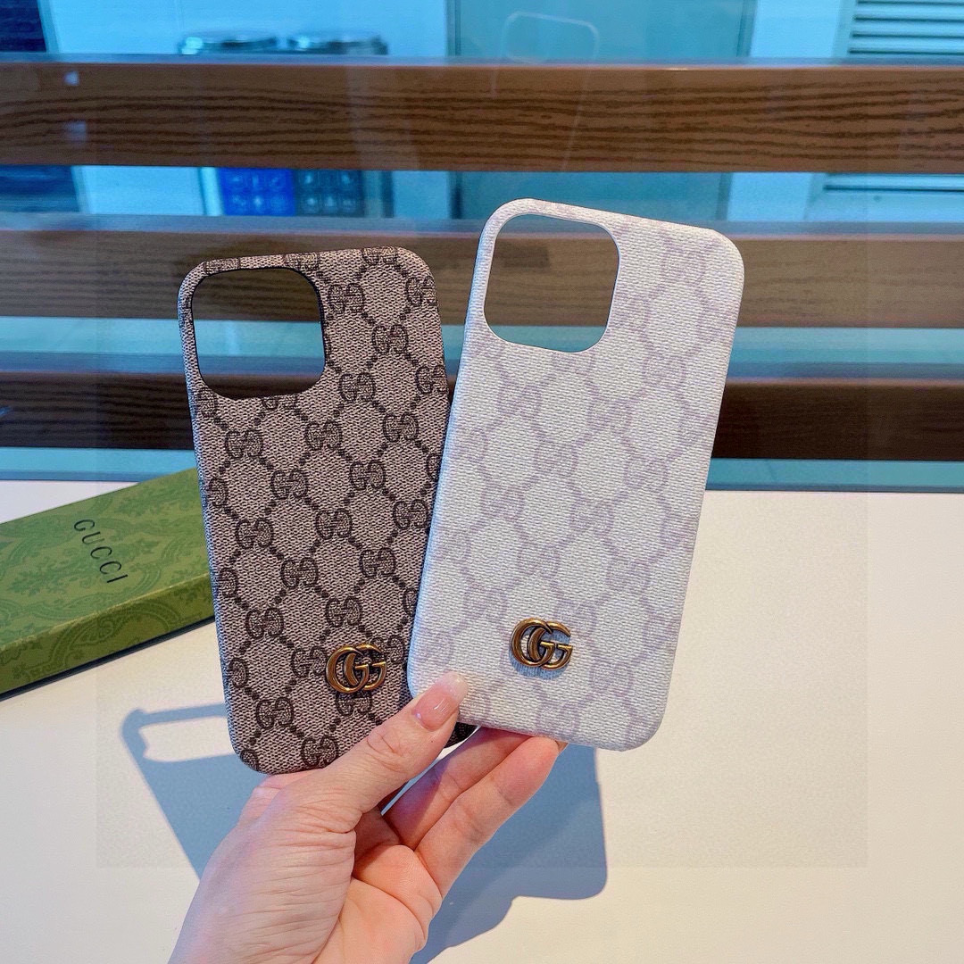 Gucci Phone Case Classic Monogram Pattern Metal Phone Case With Oil-Rimmed Trim Accessories