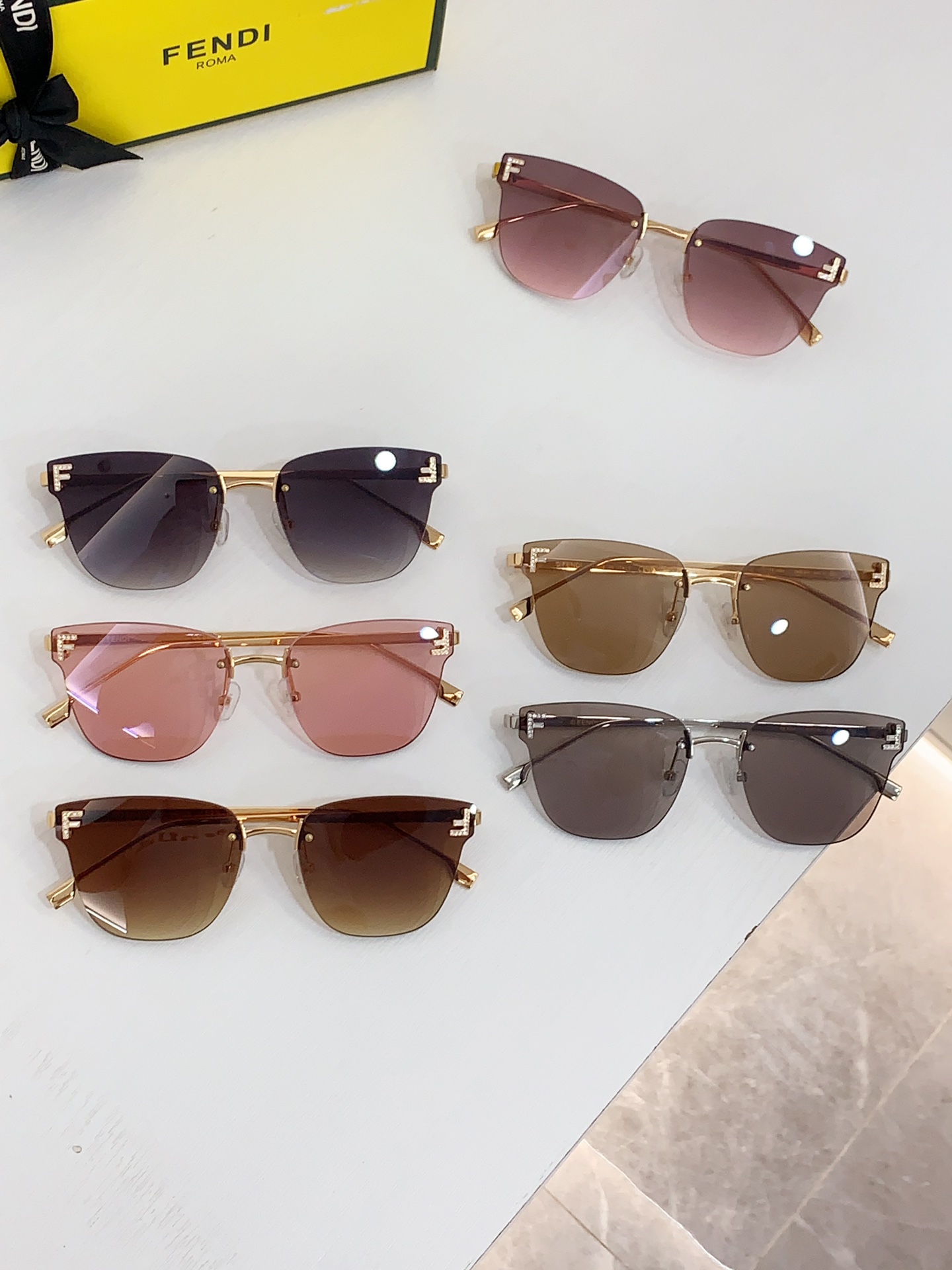 Fendi Sunglasses FE 4094 SM051