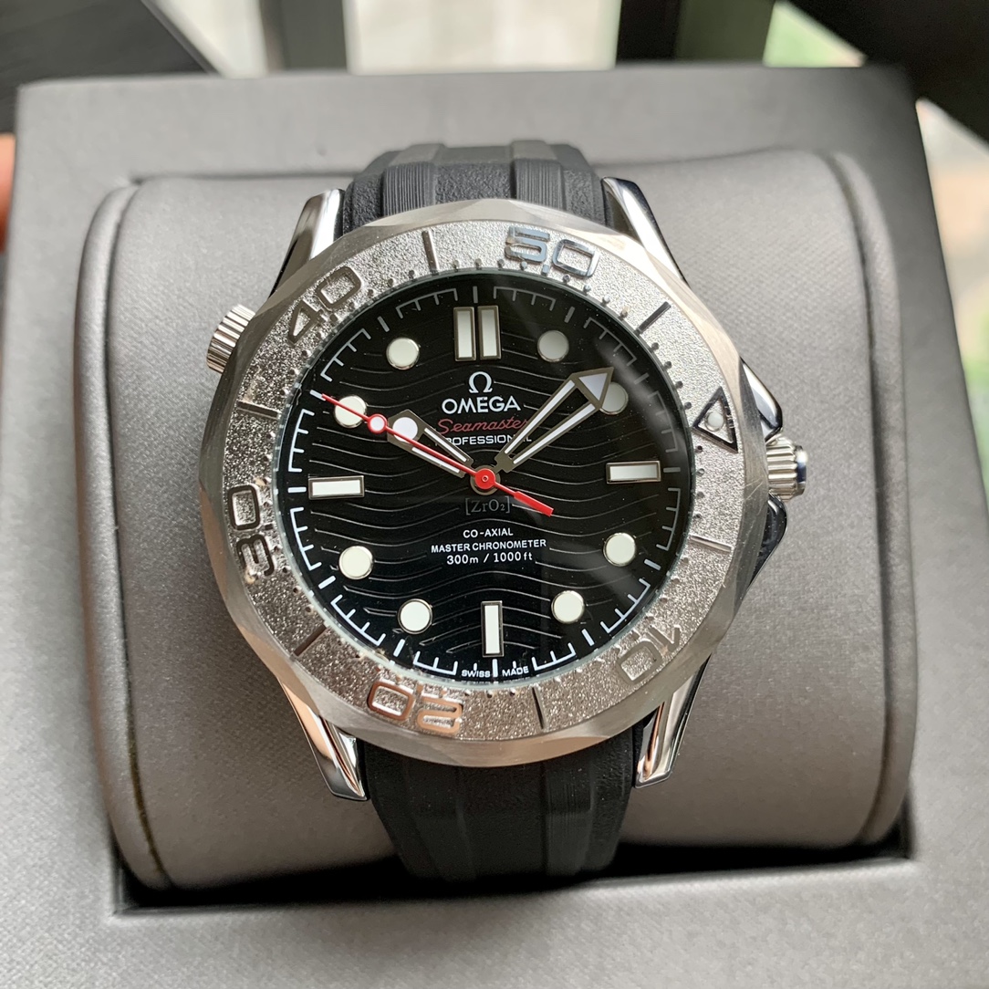 OMEGA Seamaster 42mm