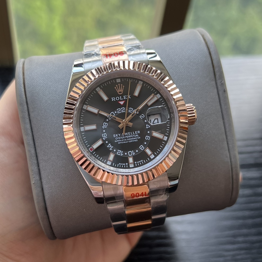 Rolex Sky-Dweller 42mm
