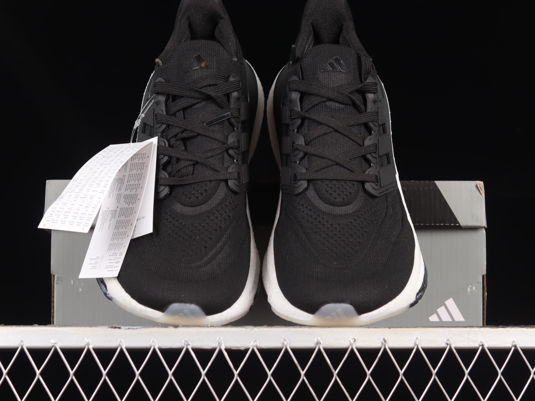 Ad Ultra Boost Light 23 GY9351 XM542