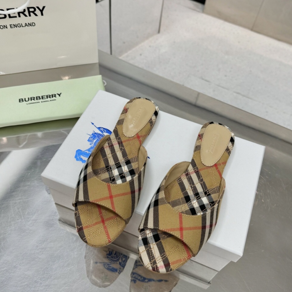 Burberry Shoes Slippers Sheepskin