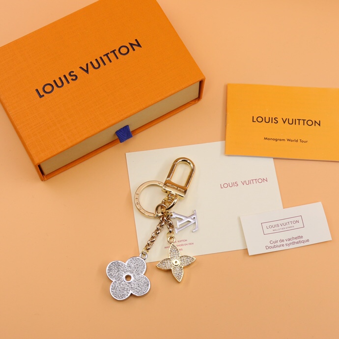 LV Fleur de Monogram Bag Charm M64265 YY58