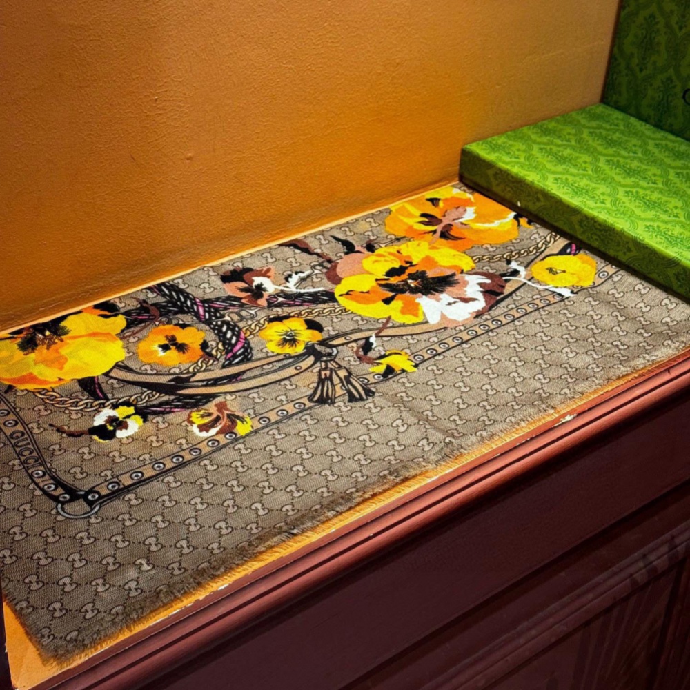 Gucci Scarf Colorful Floral Square Scarf Cashmere 140*140cm Accessories