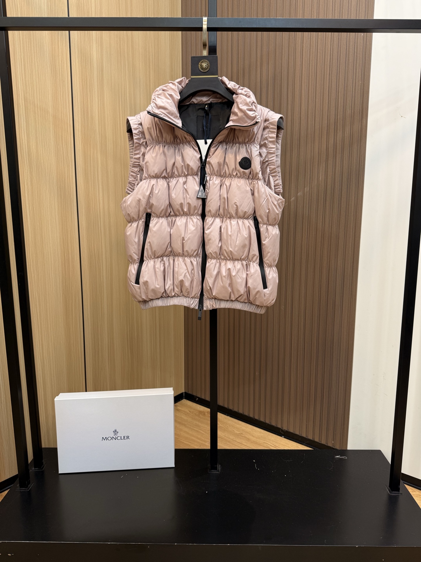 Moncler Down Jacket Ladies' Favorite Clothes