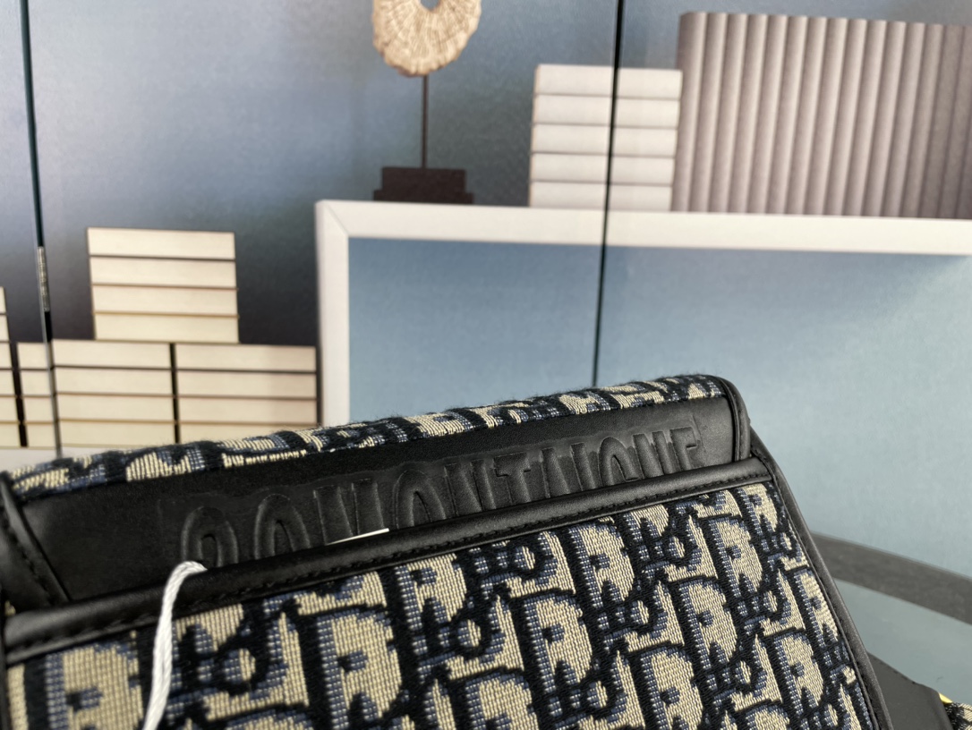 Large Dior Bobby Bag 9317 LM012 23cm