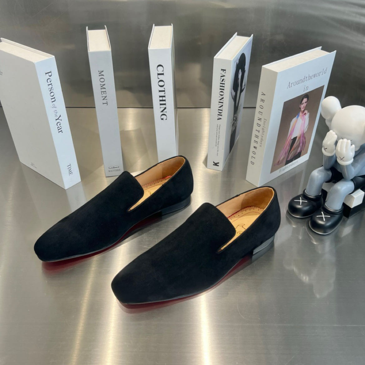 Christian Louboutin 001 Casual shoes XM083