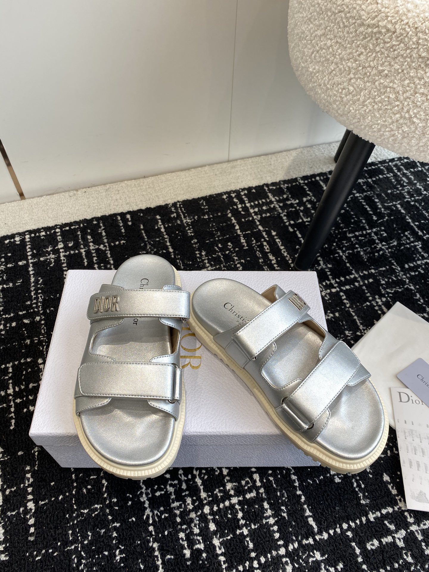 Dior Shoes Velcro flat slippers