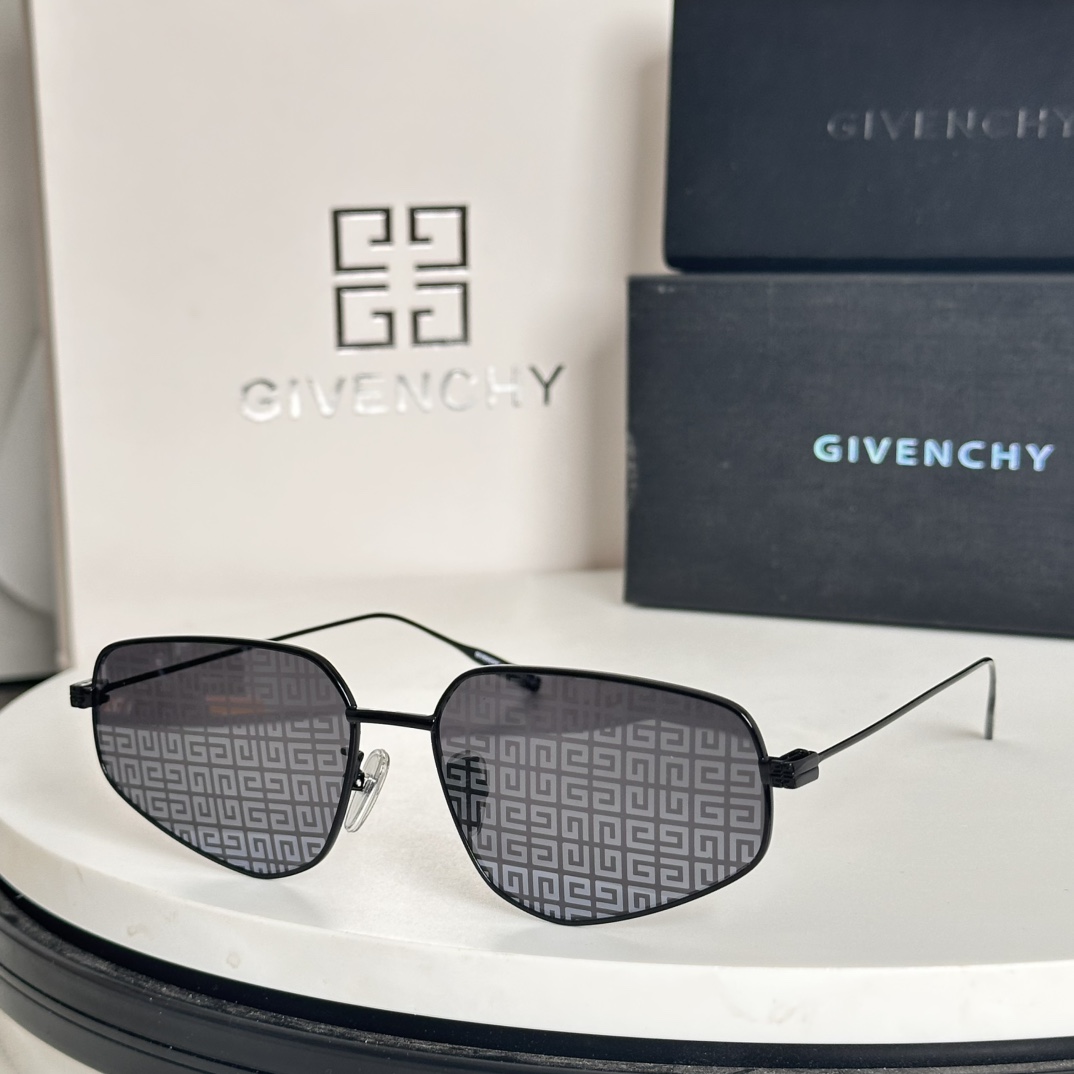 Givenchy Sunglasses GV40039U SM031