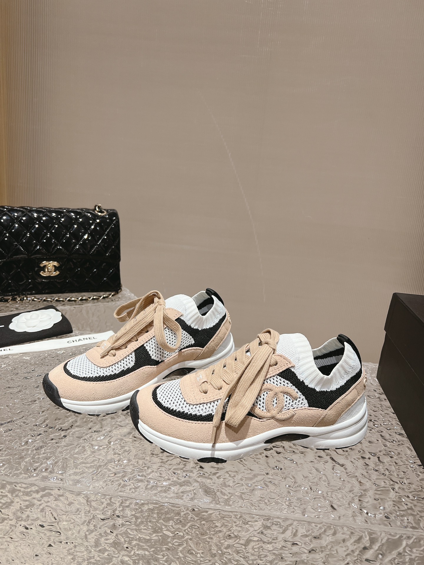 Chanel 021 Casual shoes XM023