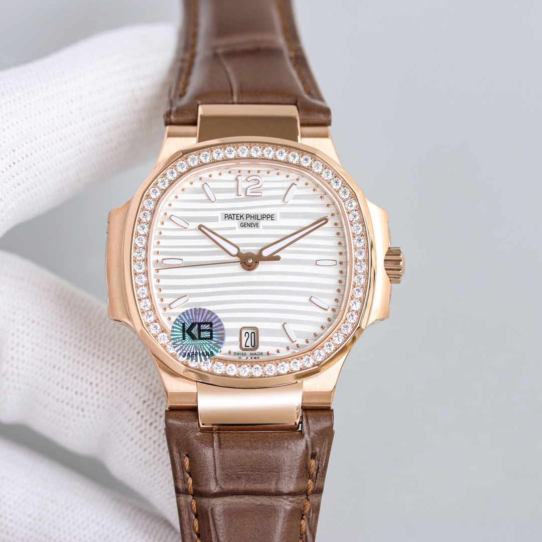 PATEK PHILIPPE NAUTILUS 7118 35.2mm