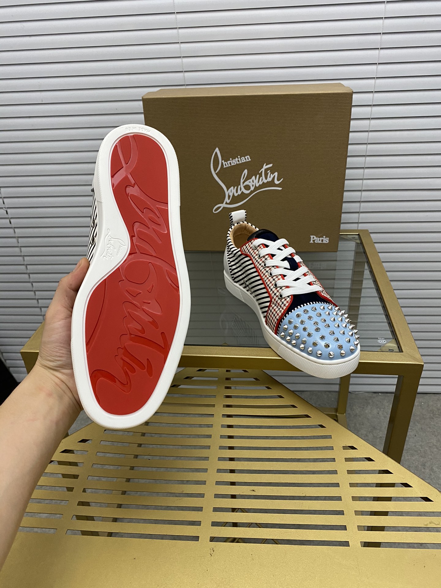 Christian Louboutin 027 Casual shoes HL003