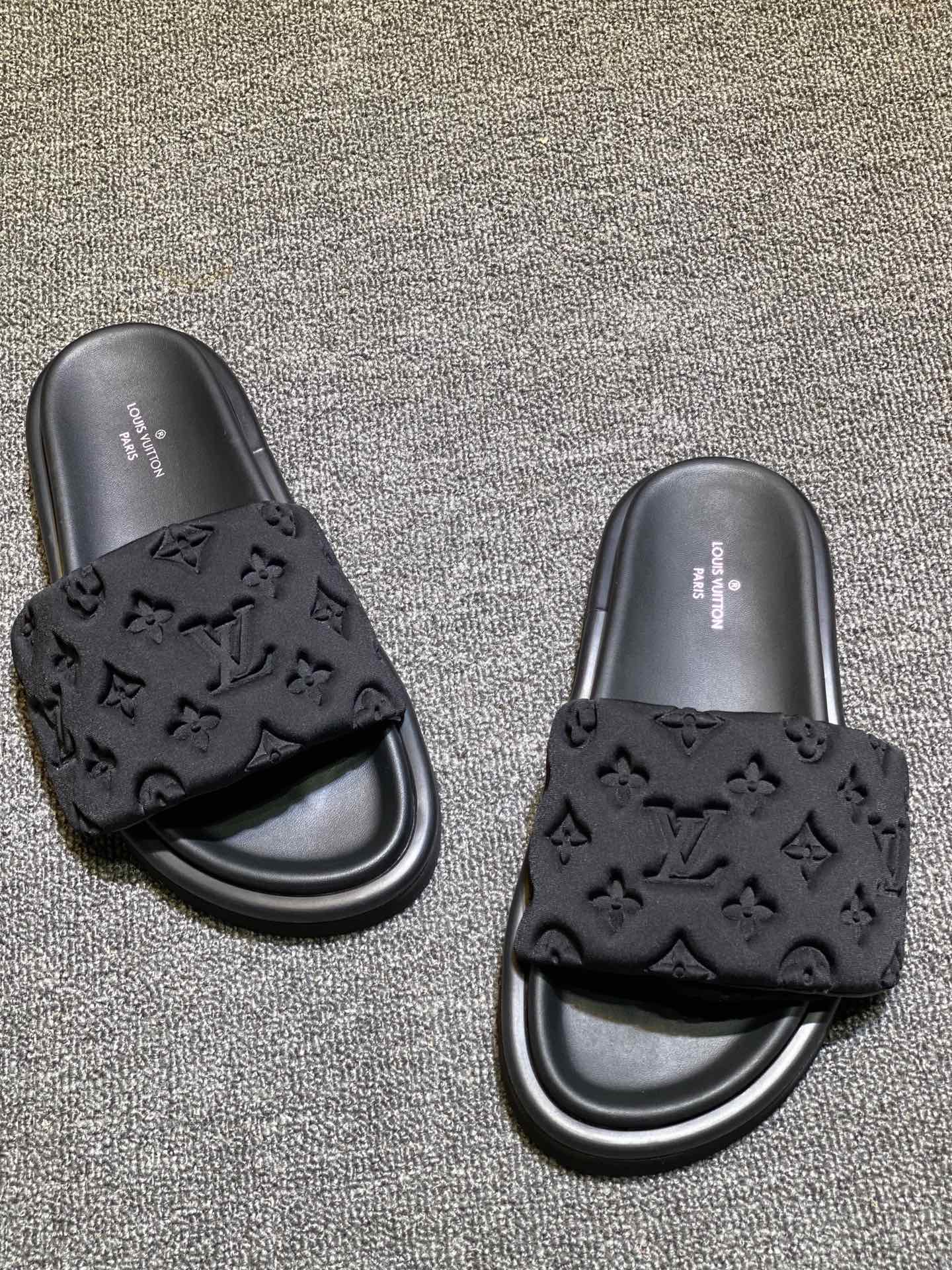 LV shoes 014 XM 571