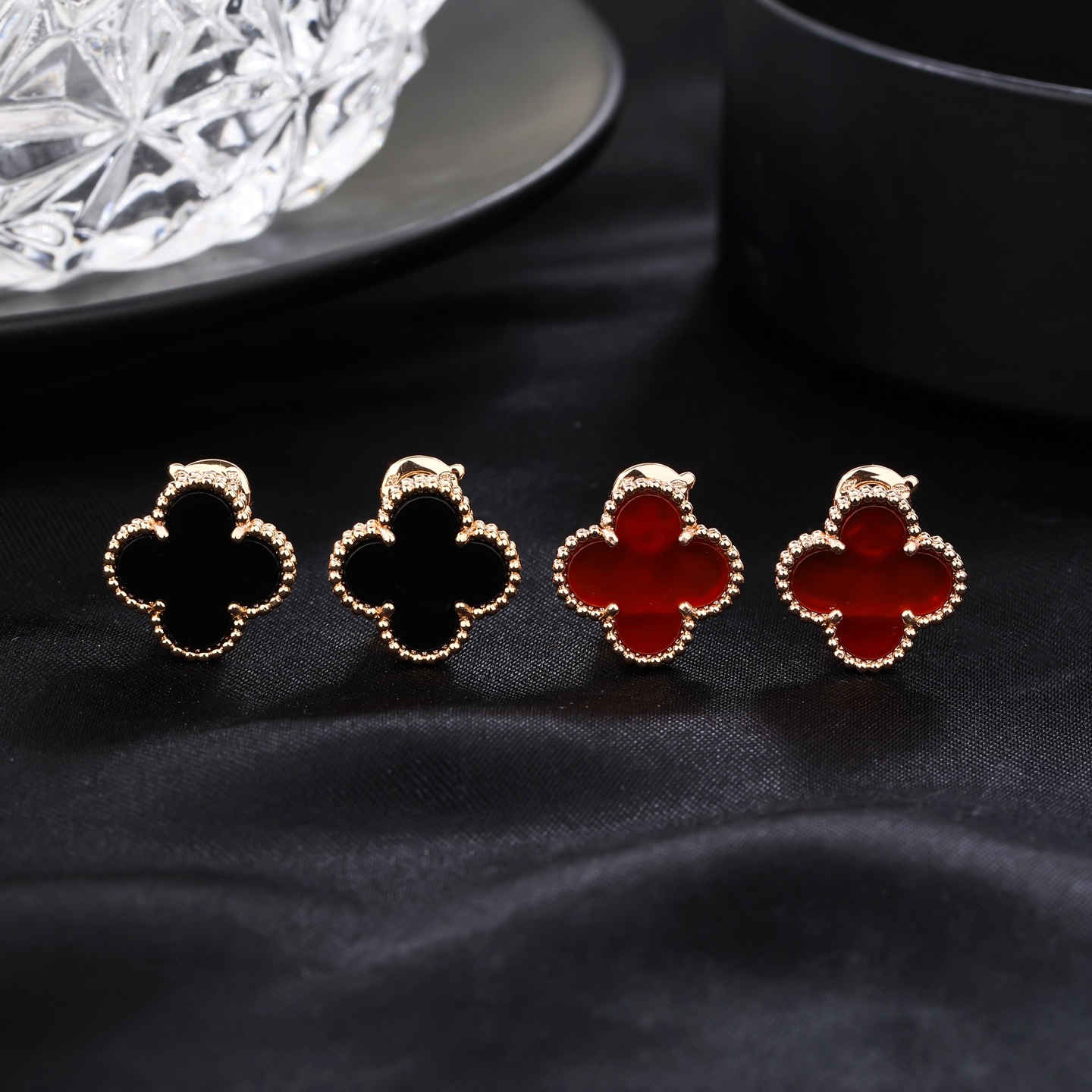 Van Cleef & Arpels Jewelry Earring