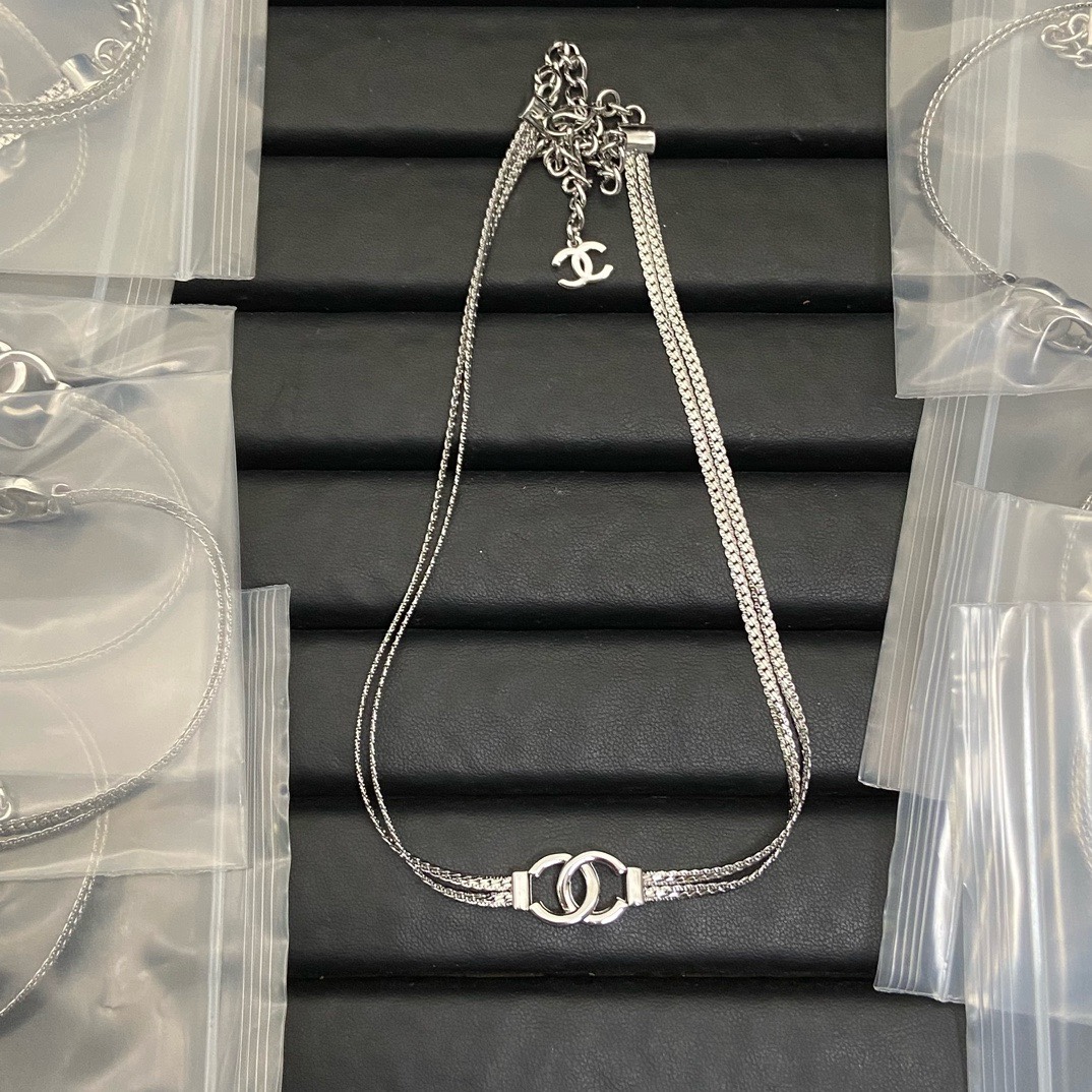 Chanel Necklace 033