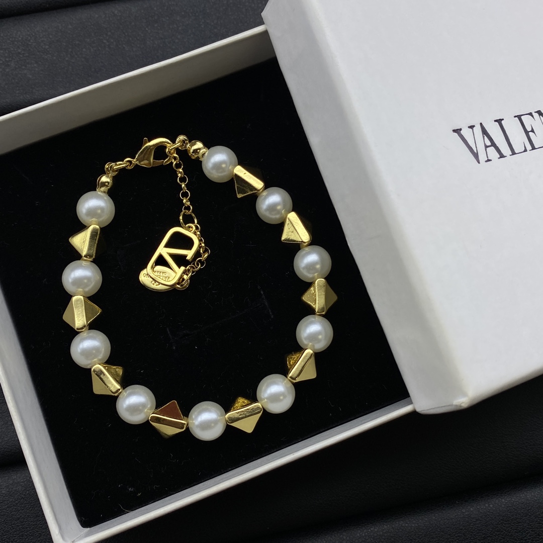 Valentino Jewelry Bracelets Riveted Pearl Bracelet