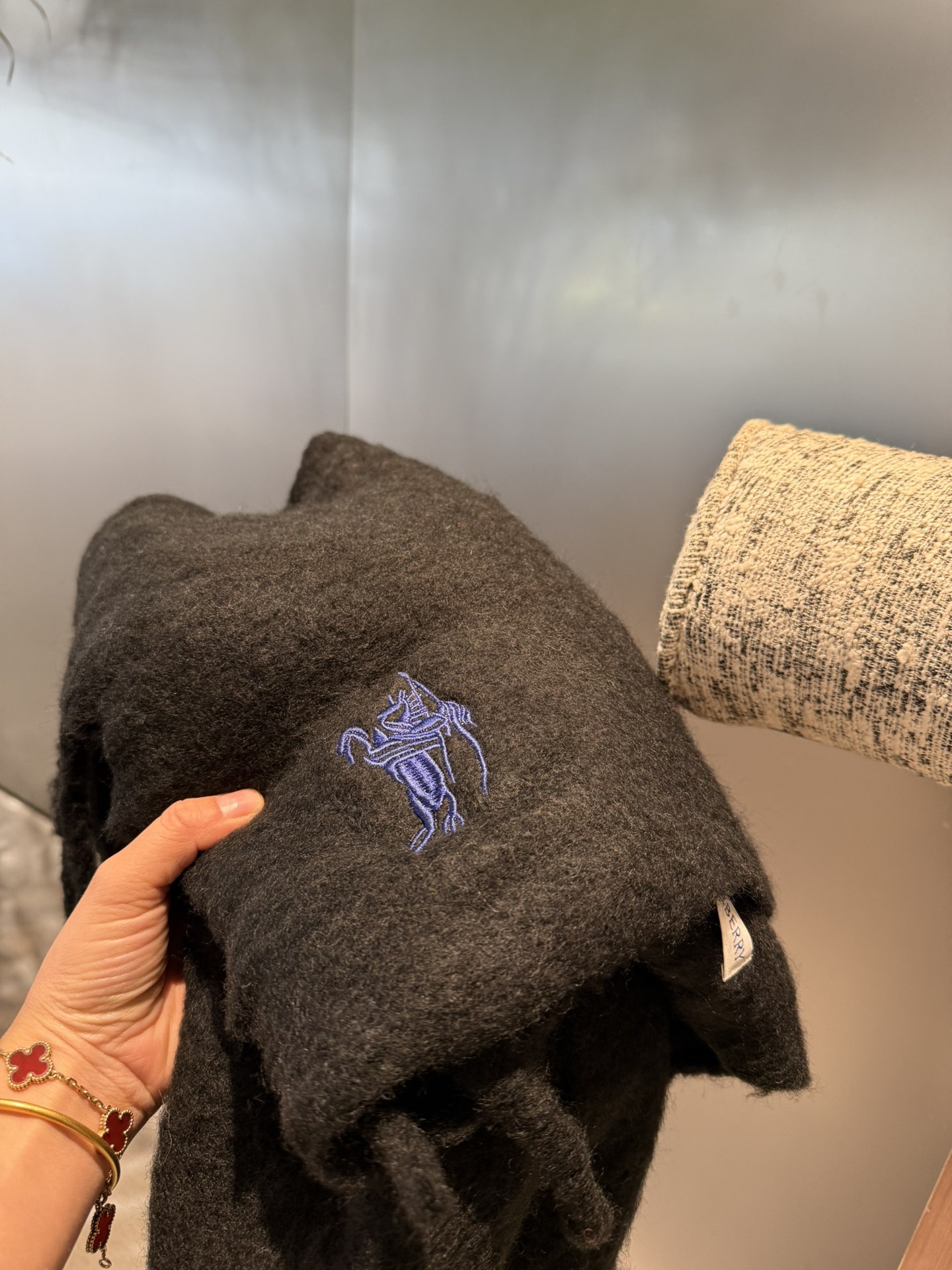 Burberry Scarf Warhorse Embroidered Scarf Mohair 23*185cm Accessories