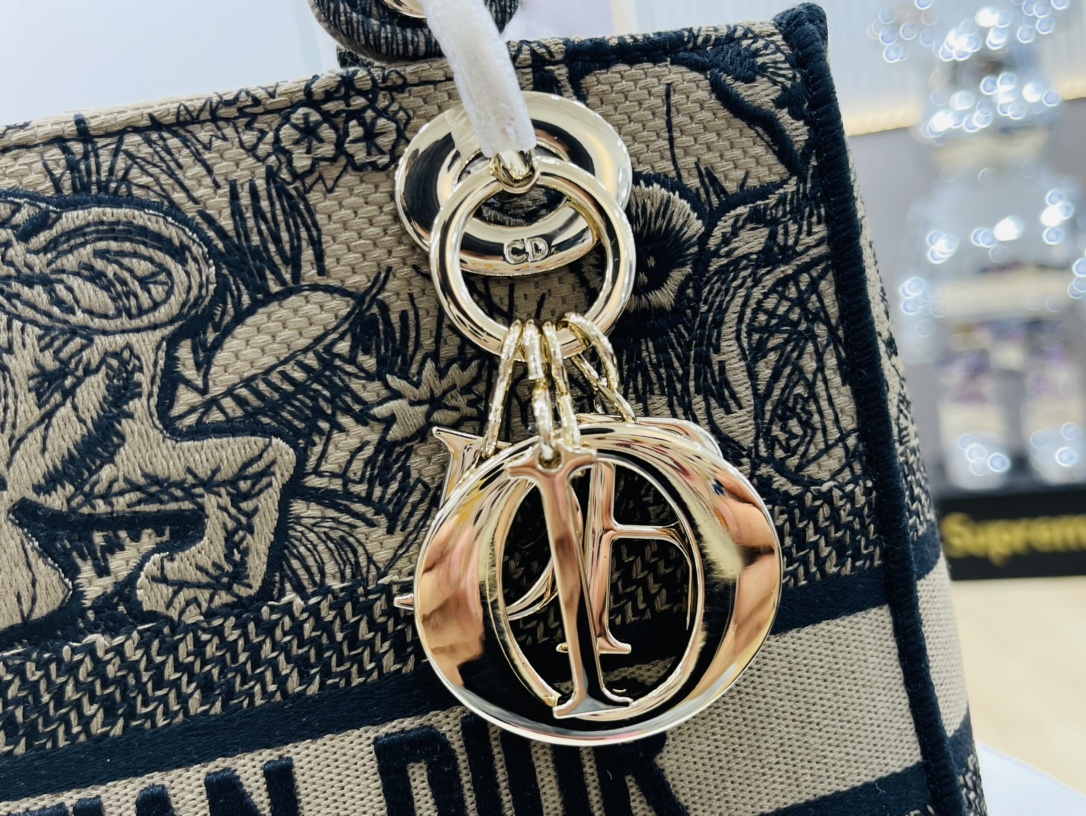 10A + top quality Dior Medium Lady D-Lite Bag 9920 DD003 24cm