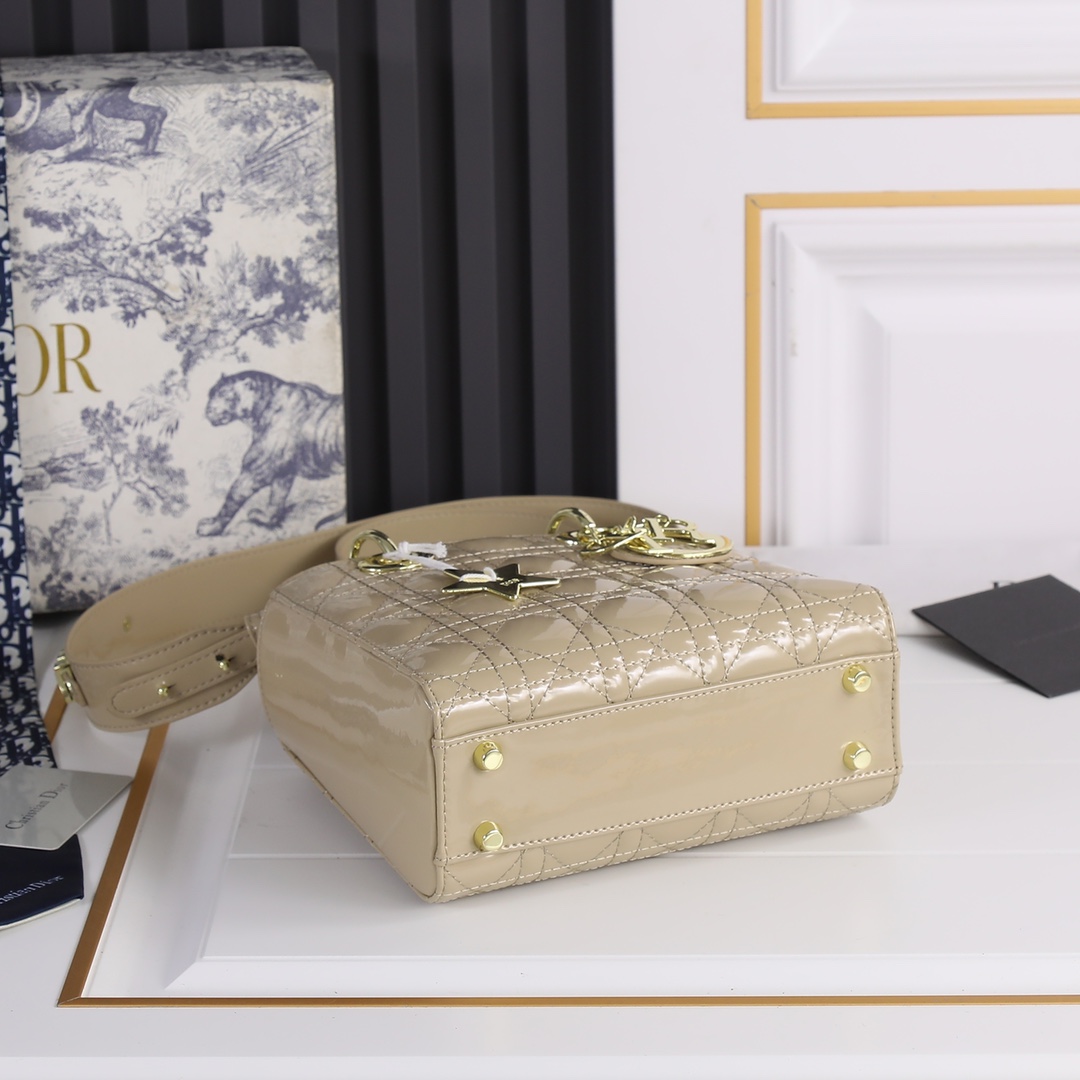 Small Lady Dior My ABCDior Bag Apricot patent leather CD2026 XB081 20cm