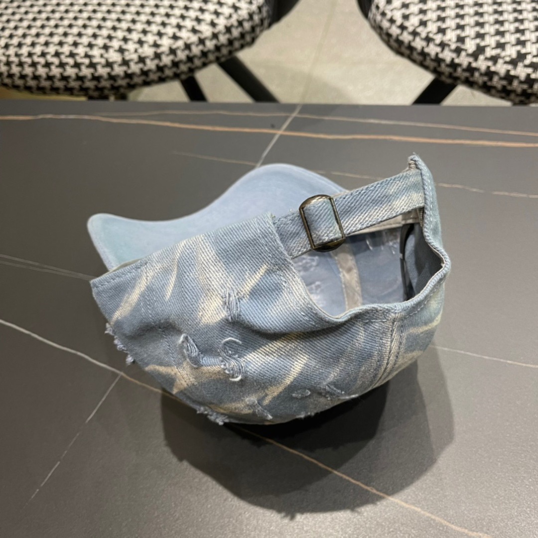 Moncler Hat Ripped Baseball Cap Accessories