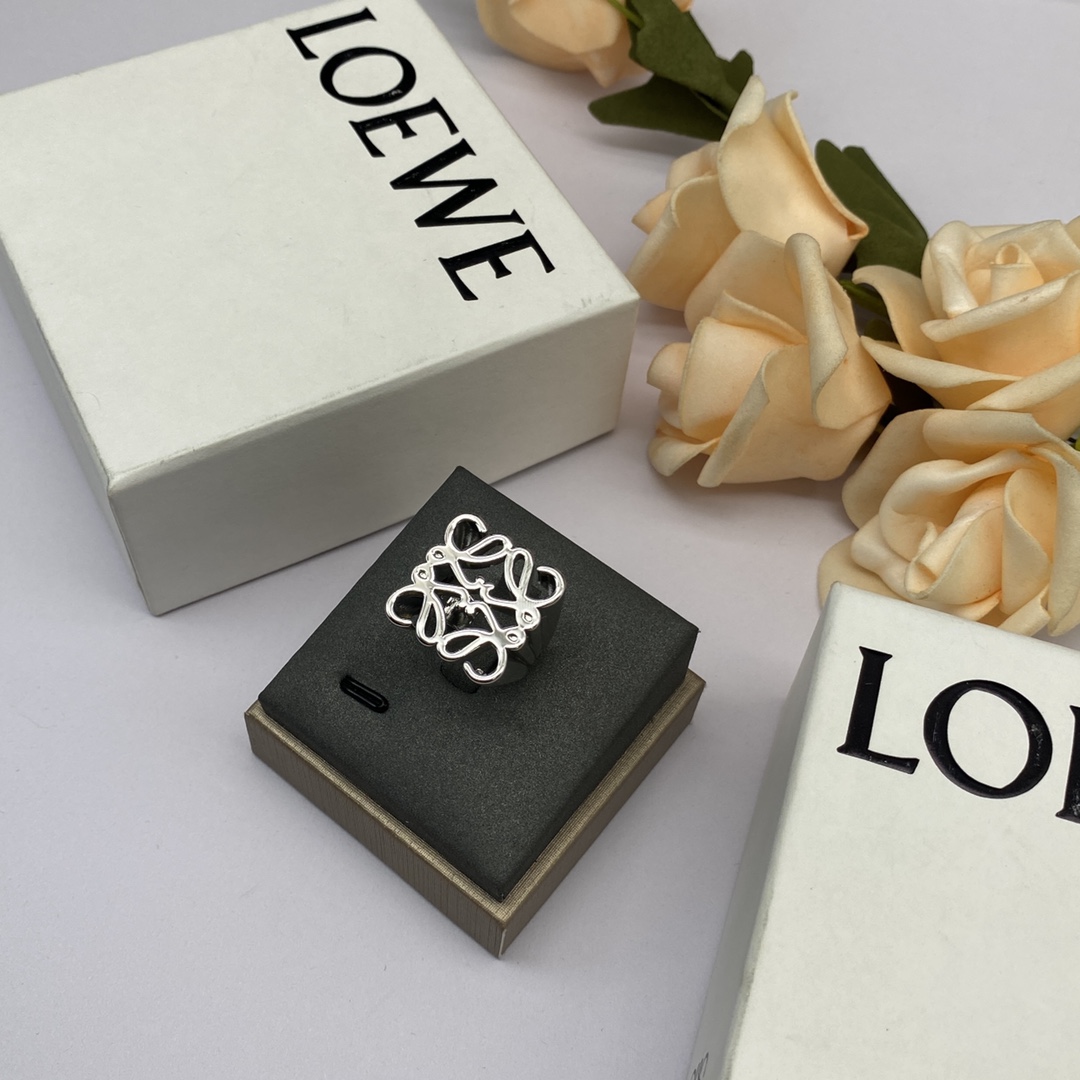 Loewe Jewelry Rings Anagram Twisted Diamond Open Ring